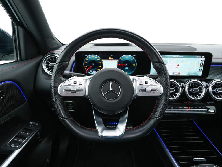 Mercedes-Benz Mercedes-Benz