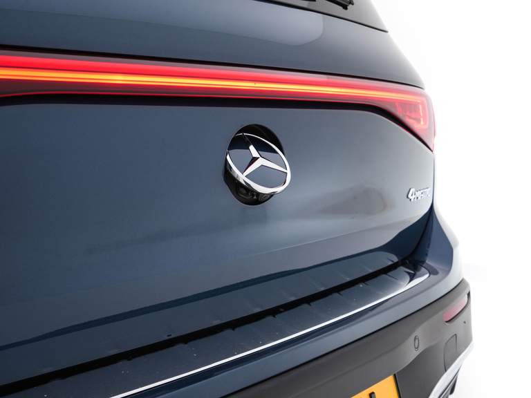 Mercedes-Benz Mercedes-Benz