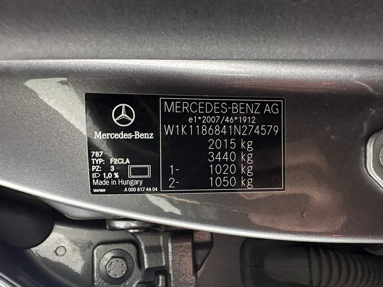 Mercedes-Benz Mercedes-Benz