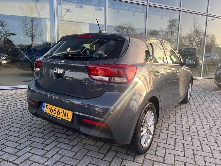 Kia Kia