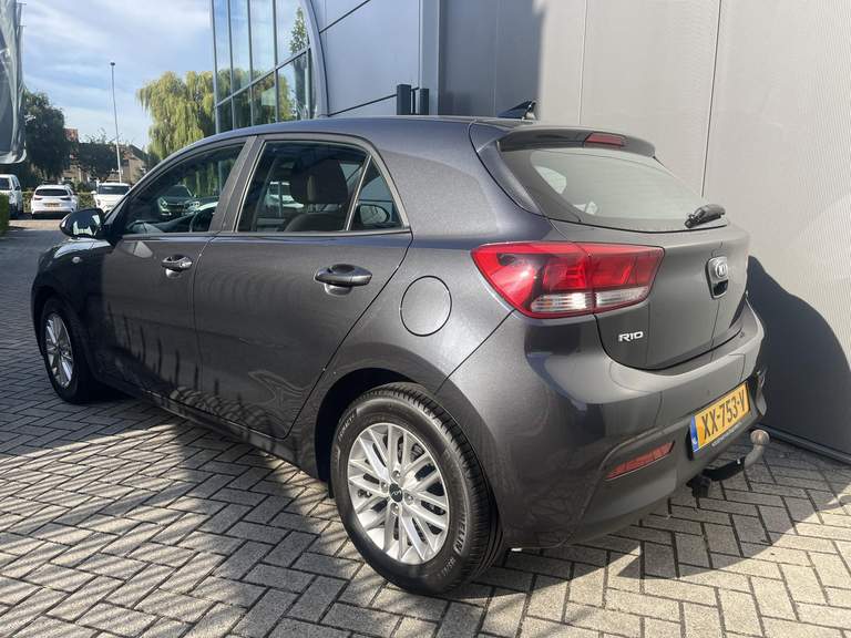 Kia Kia