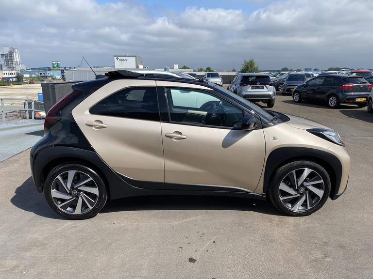 Toyota Toyota