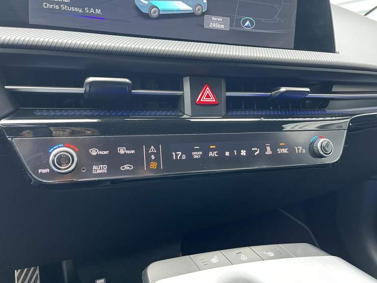 Kia Kia