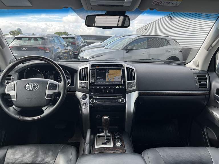 Toyota Toyota