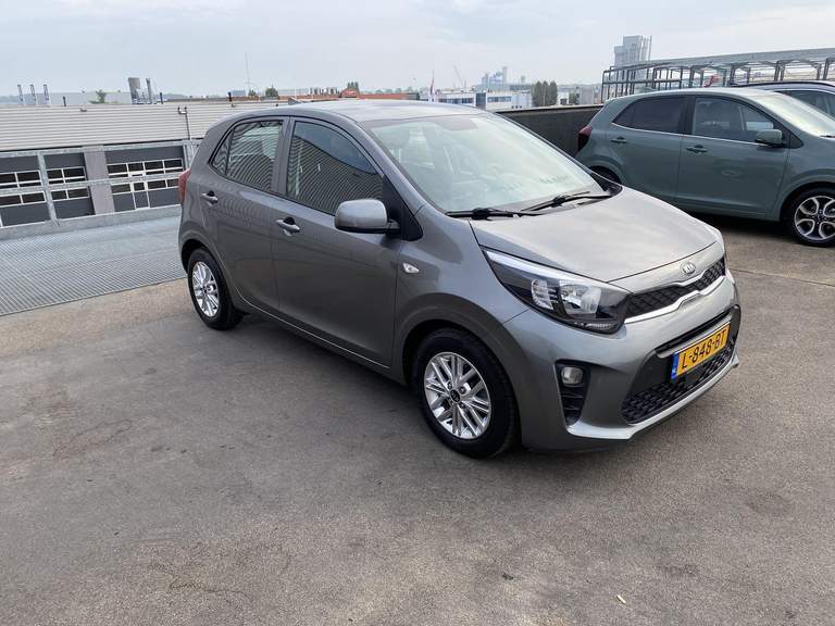 Kia