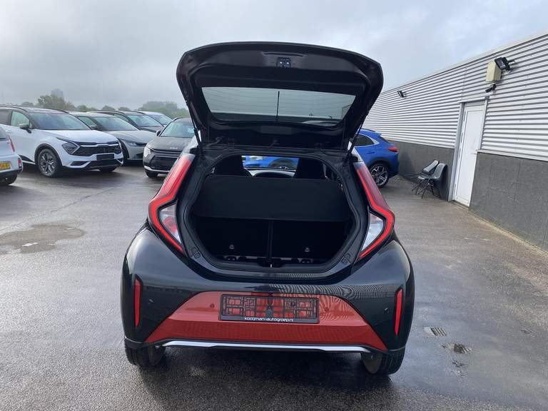 Toyota Toyota