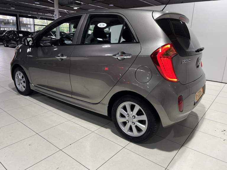 Kia Kia