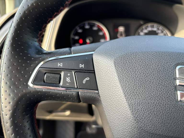 SEAT SEAT