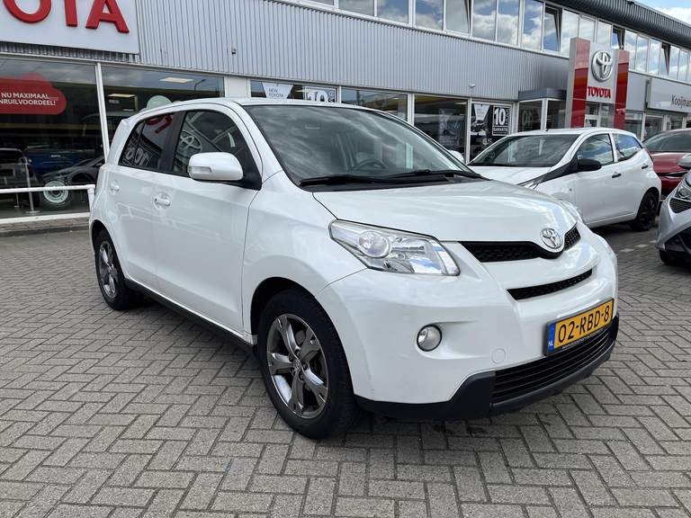 Toyota Toyota