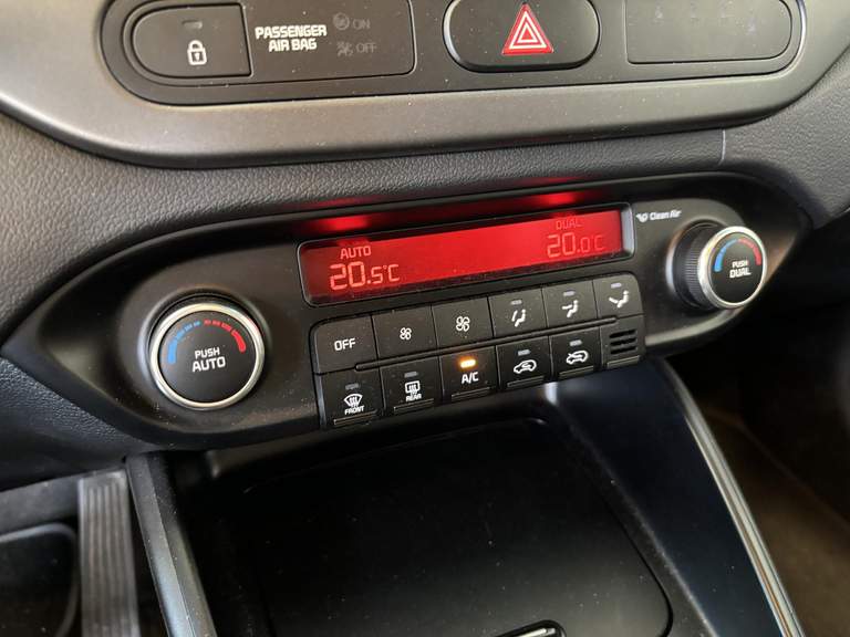 Kia Kia