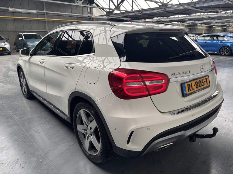 Mercedes-Benz Mercedes-Benz