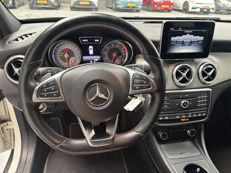 Mercedes-Benz Mercedes-Benz