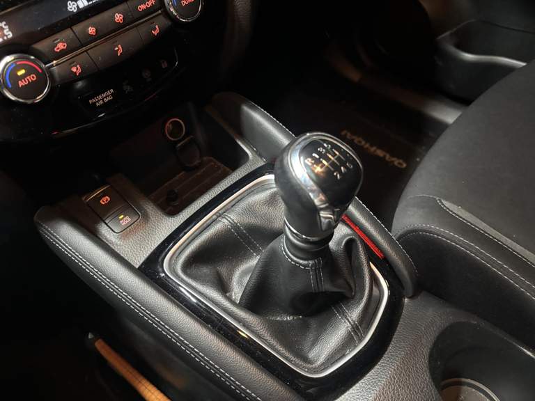 Nissan Nissan