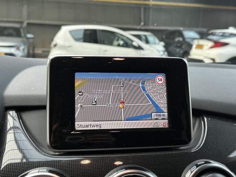 Mercedes-Benz Mercedes-Benz