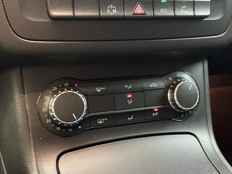 Mercedes-Benz Mercedes-Benz