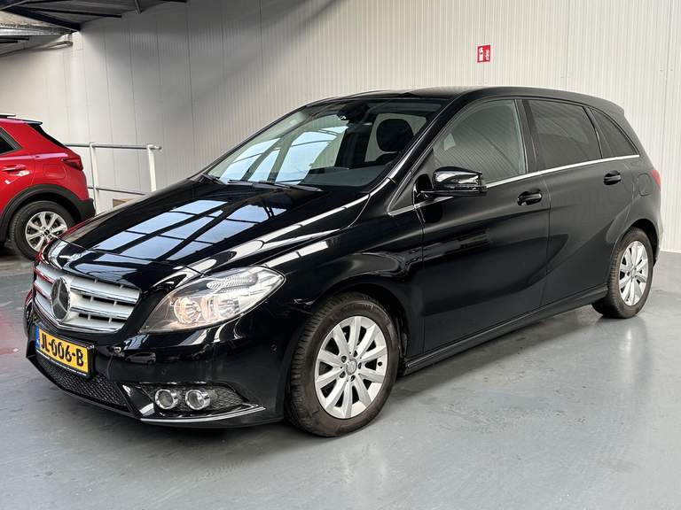 Mercedes-Benz Mercedes-Benz