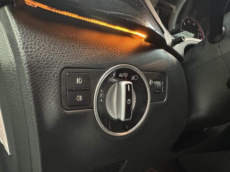 Mercedes-Benz Mercedes-Benz