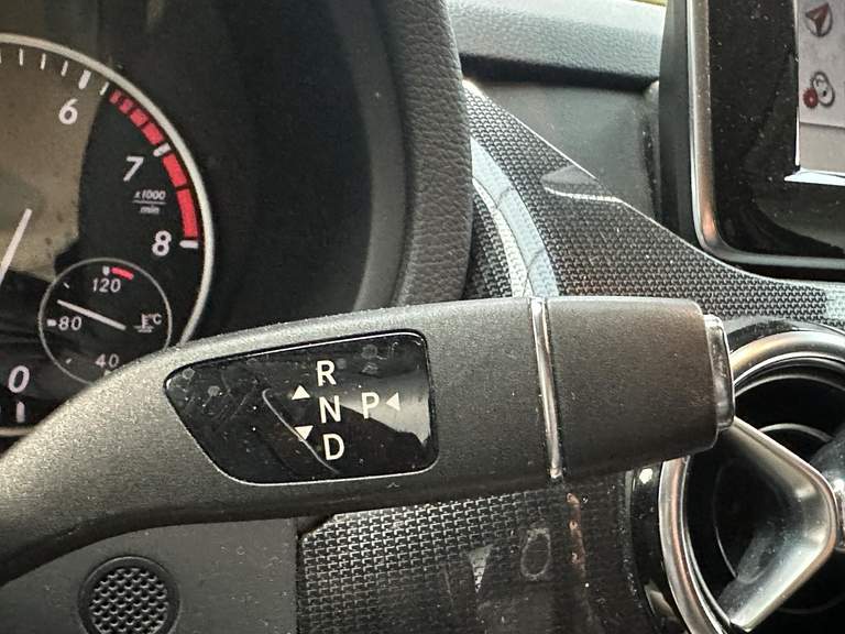 Mercedes-Benz Mercedes-Benz