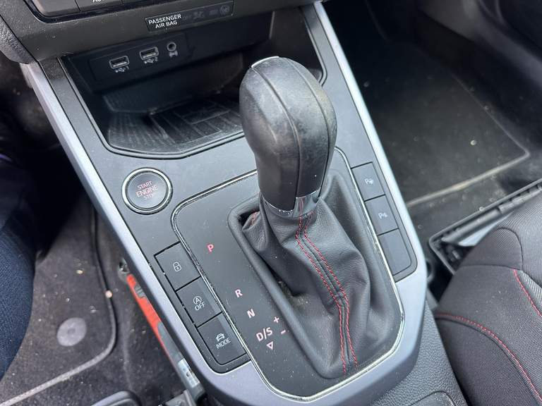 SEAT SEAT
