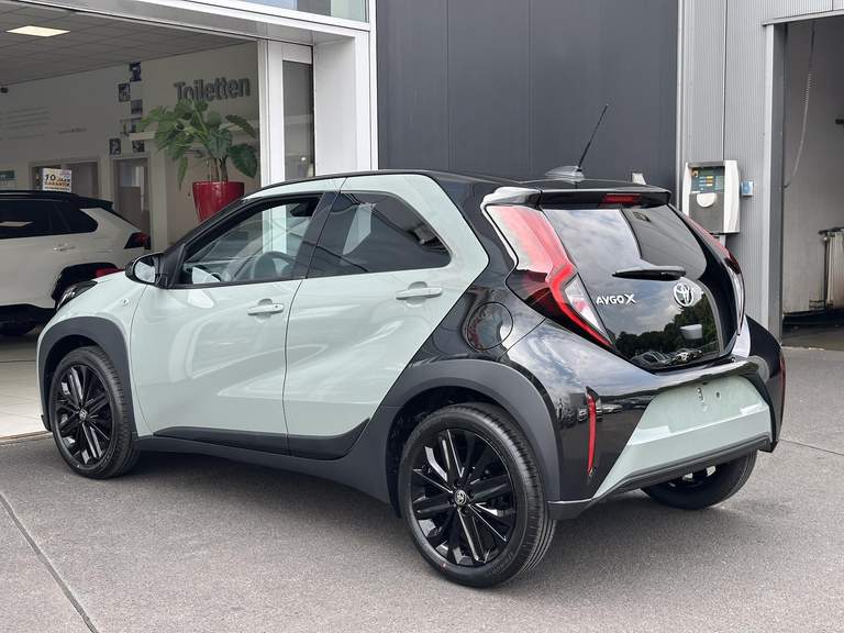 Toyota Toyota