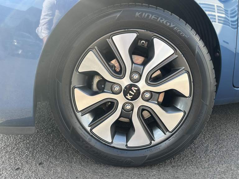 Kia