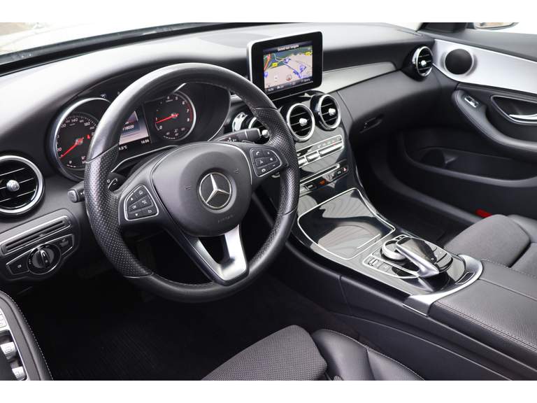 Mercedes-Benz Mercedes-Benz