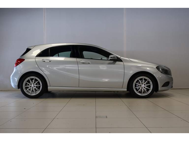 Mercedes-Benz Mercedes-Benz