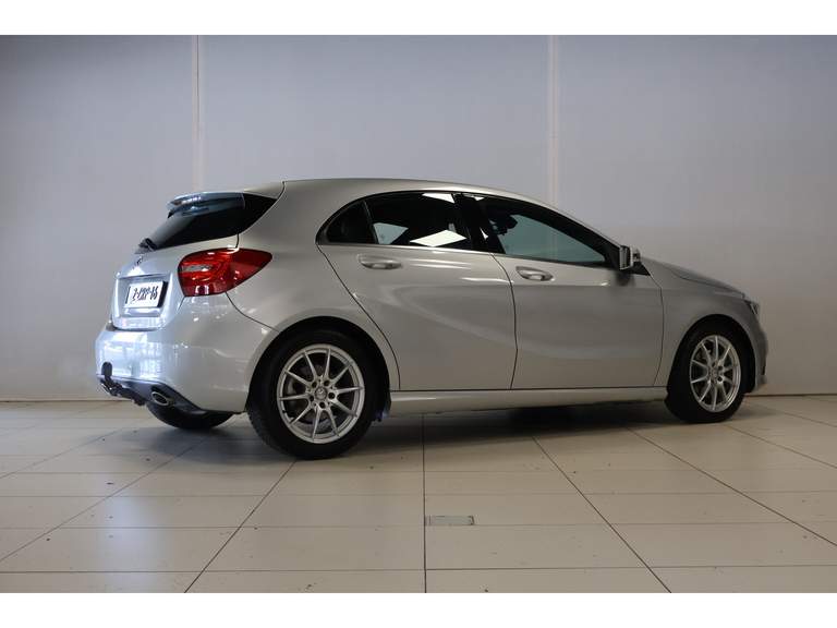 Mercedes-Benz Mercedes-Benz