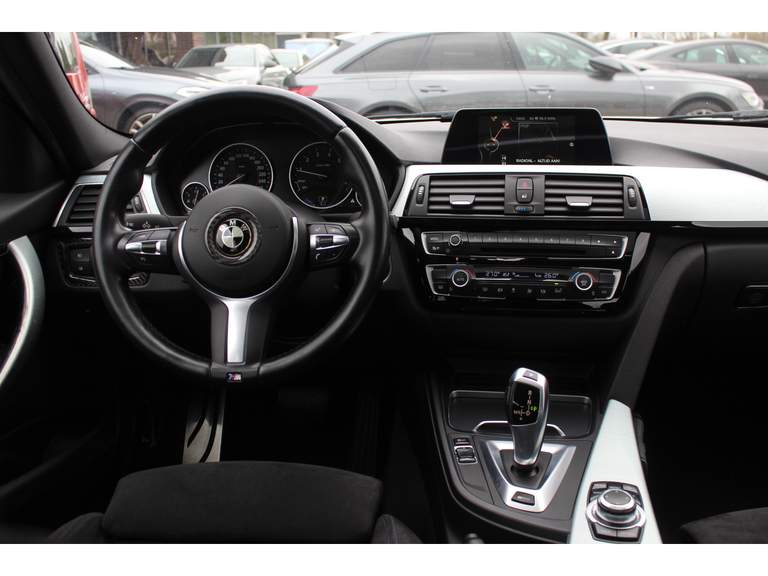 BMW BMW