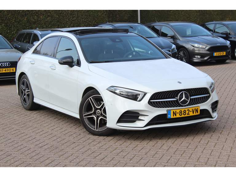 Mercedes-Benz Mercedes-Benz