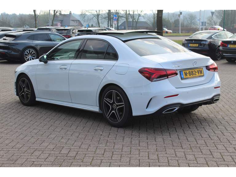 Mercedes-Benz Mercedes-Benz
