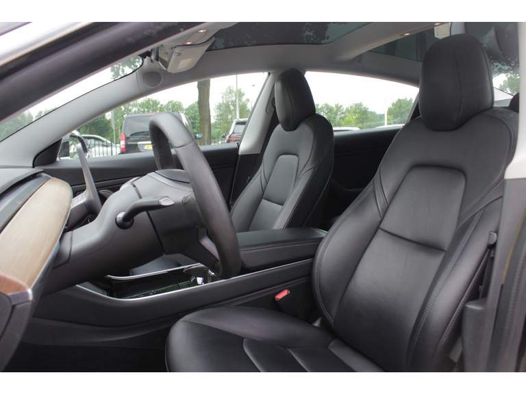 Tesla Tesla