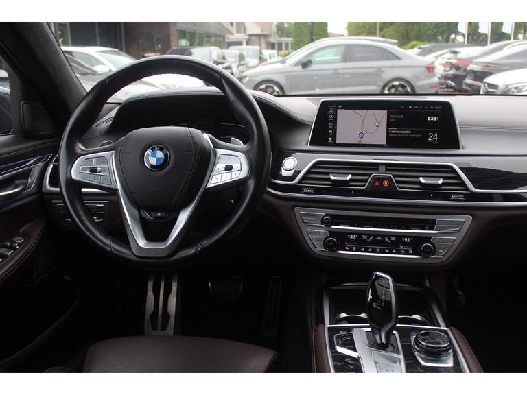 BMW BMW