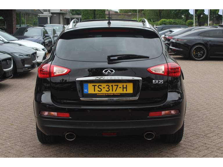 Infiniti