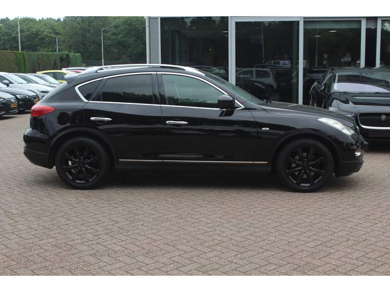 Infiniti