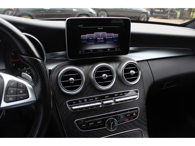 Mercedes-Benz Mercedes-Benz