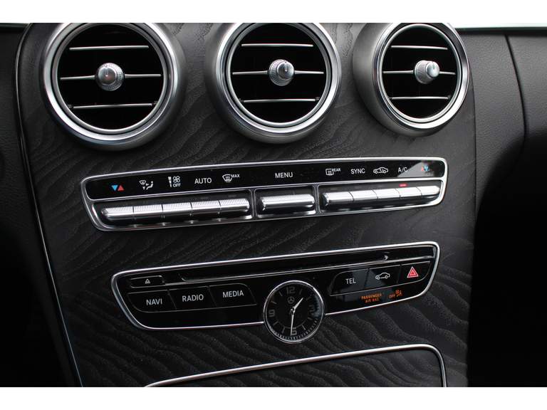 Mercedes-Benz Mercedes-Benz