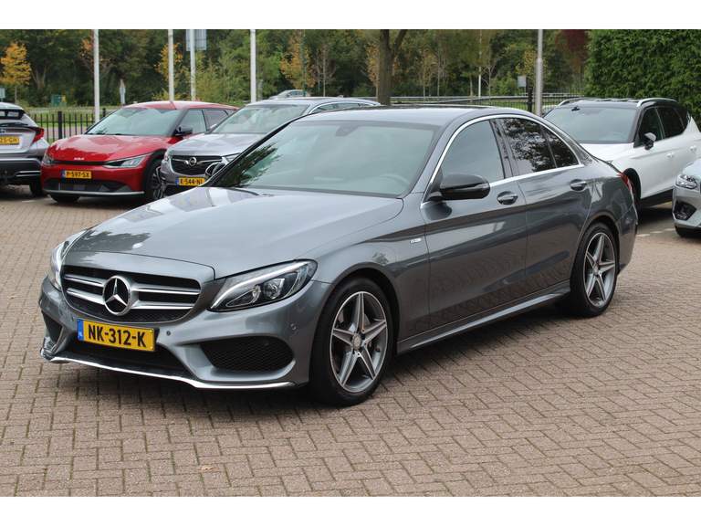 Mercedes-Benz Mercedes-Benz