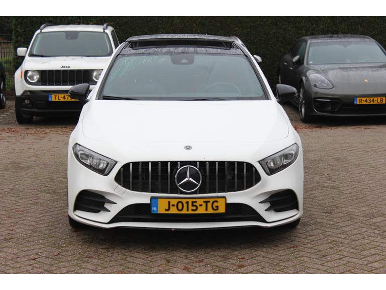 Mercedes-Benz Mercedes-Benz