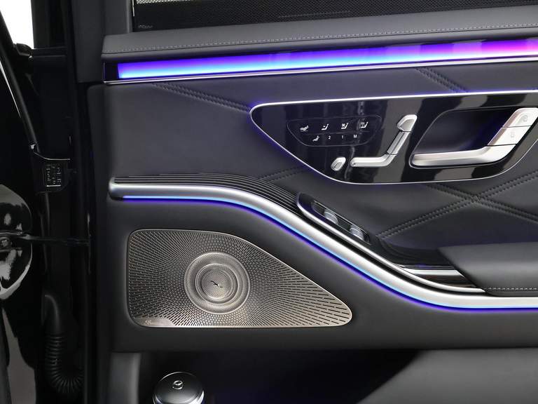 Mercedes-Benz Mercedes-Benz