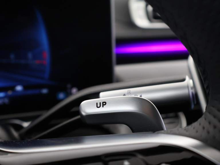 Mercedes-Benz Mercedes-Benz