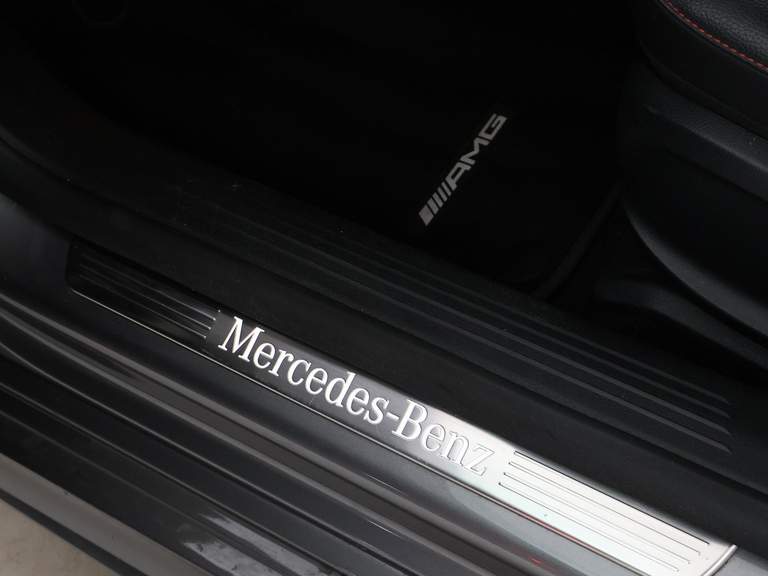 Mercedes-Benz Mercedes-Benz