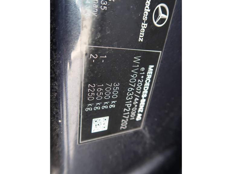 Mercedes-Benz Mercedes-Benz