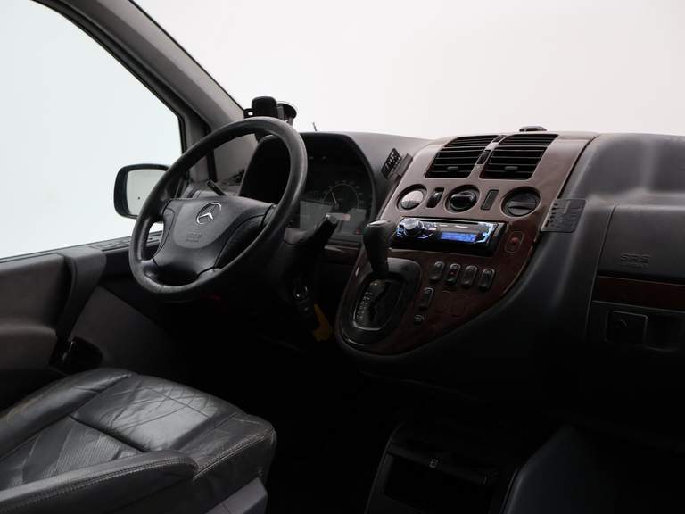 Mercedes-Benz Mercedes-Benz