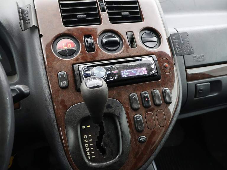 Mercedes-Benz Mercedes-Benz