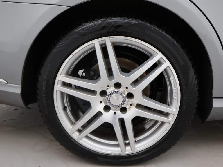 Mercedes-Benz Mercedes-Benz