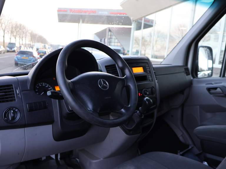 Mercedes-Benz Mercedes-Benz