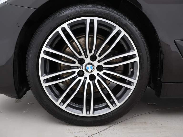 BMW BMW