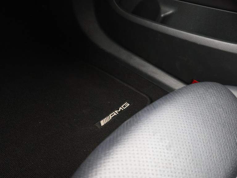 Mercedes-Benz Mercedes-Benz