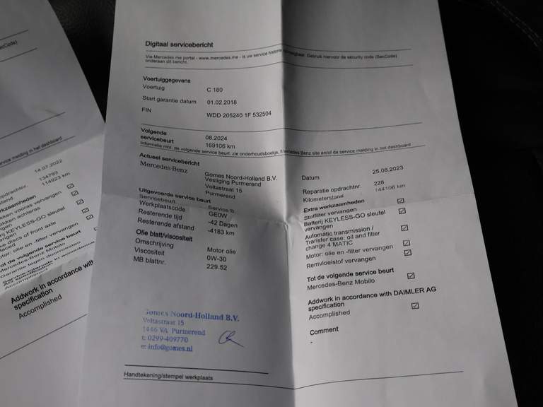 Mercedes-Benz Mercedes-Benz